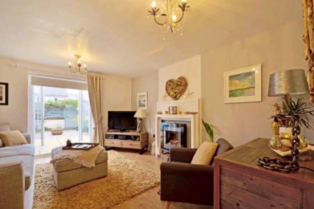 Sunny Family 4-Sleeper Near Newquays Top Beaches Newquay  Bagian luar foto