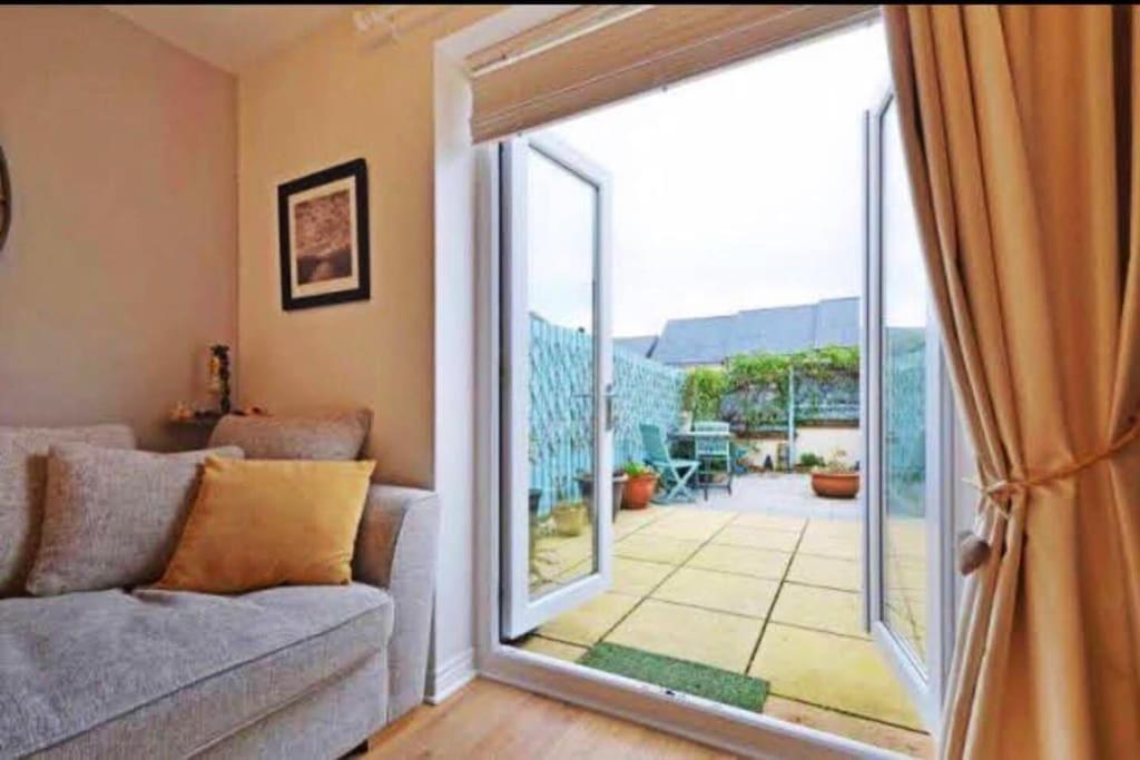 Sunny Family 4-Sleeper Near Newquays Top Beaches Newquay  Bagian luar foto